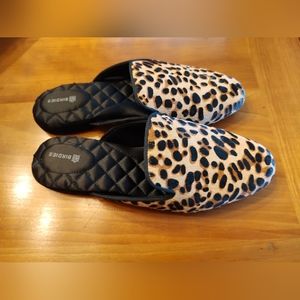Birdies size 8 leopard print slide